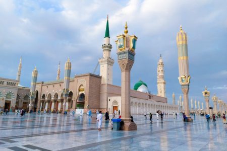 VIP Umrah Package 2025